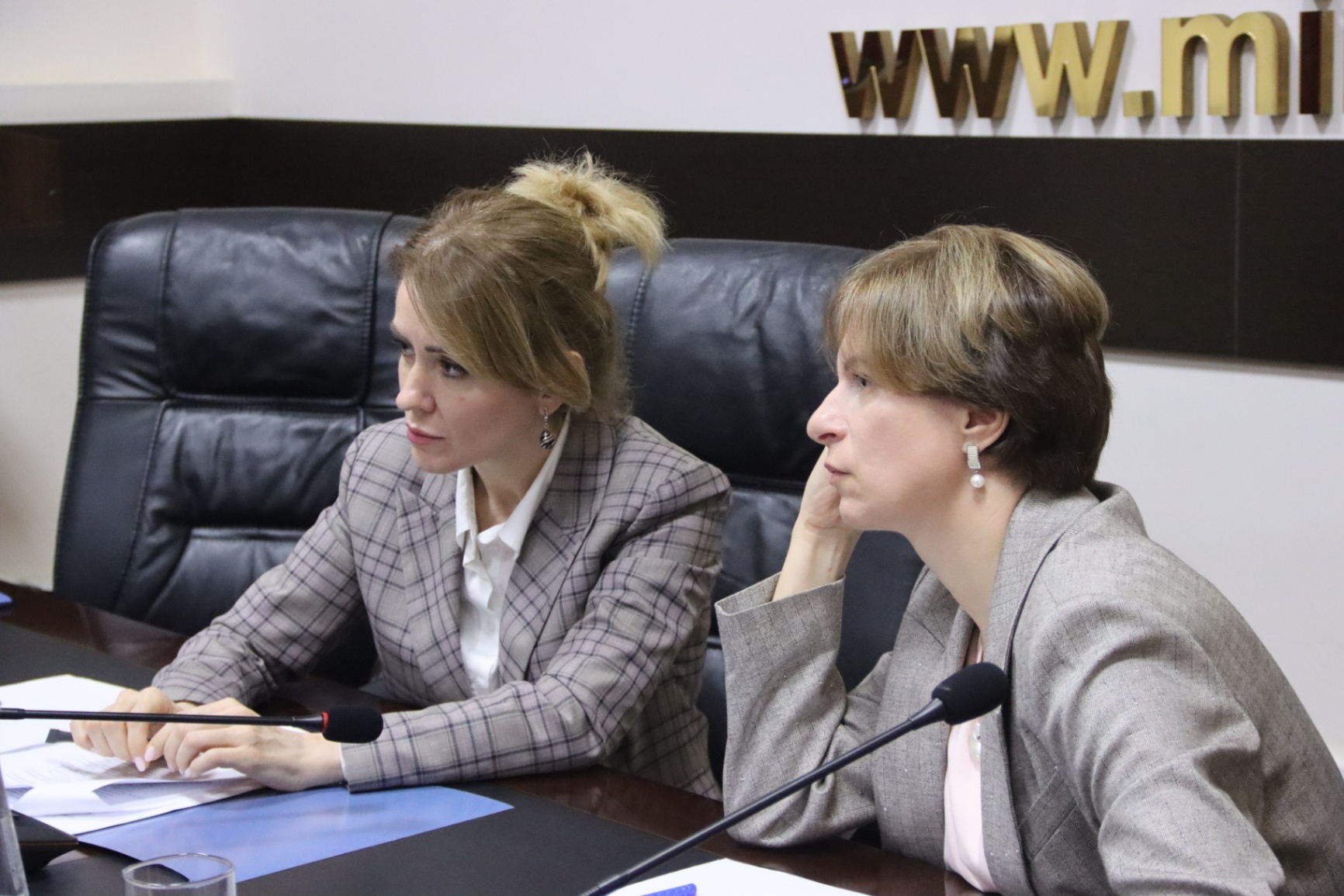 «Территория партнерства: Диалог на равных». В Миннаце Дагестана прошла межрегиональная конференция с участием делегации из Ленинградской области